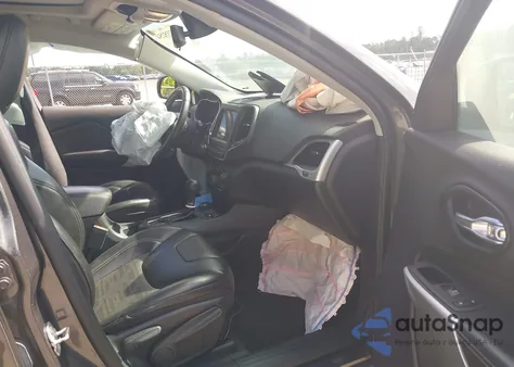 2022 Jeep Cherokee X 4X4 from USA, damaged, VIN 1C4PJMCX7ND556012